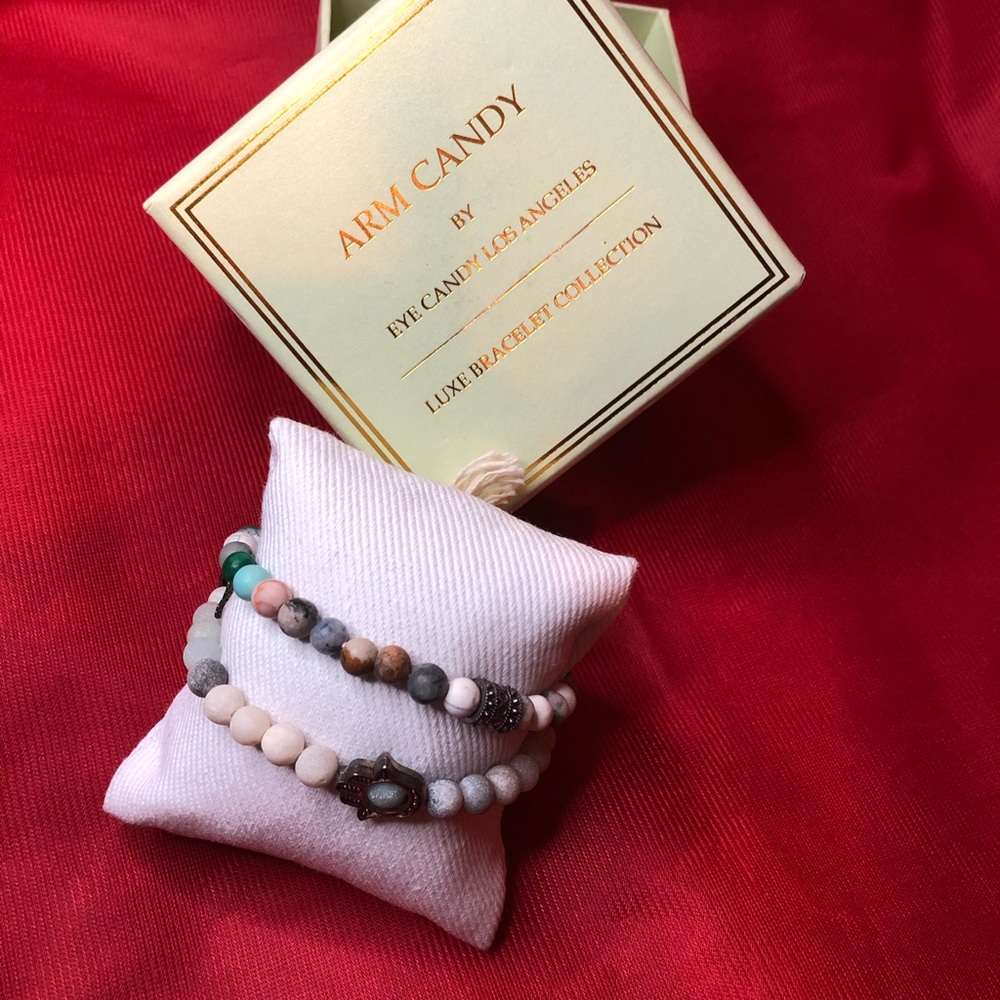 Set of 2 stone Bracelet nib!!